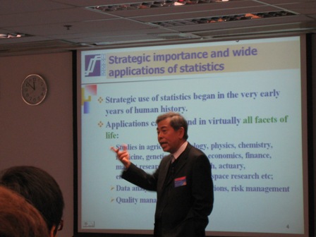 Mr. Fung, Chairman of the Examination Board delivered a talk on "A Gateway to Statistical Profession"